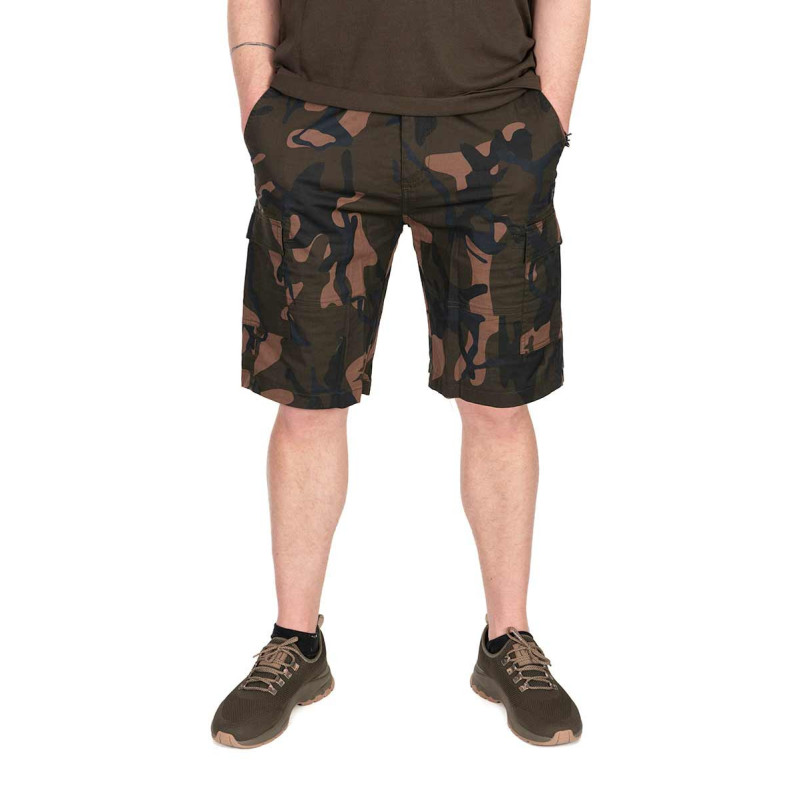 Krótkie Spodenki Fox LW Camo Combat Short Roz.XL - Centrum wędkarskie - Sklep wędkarski Jarofishing