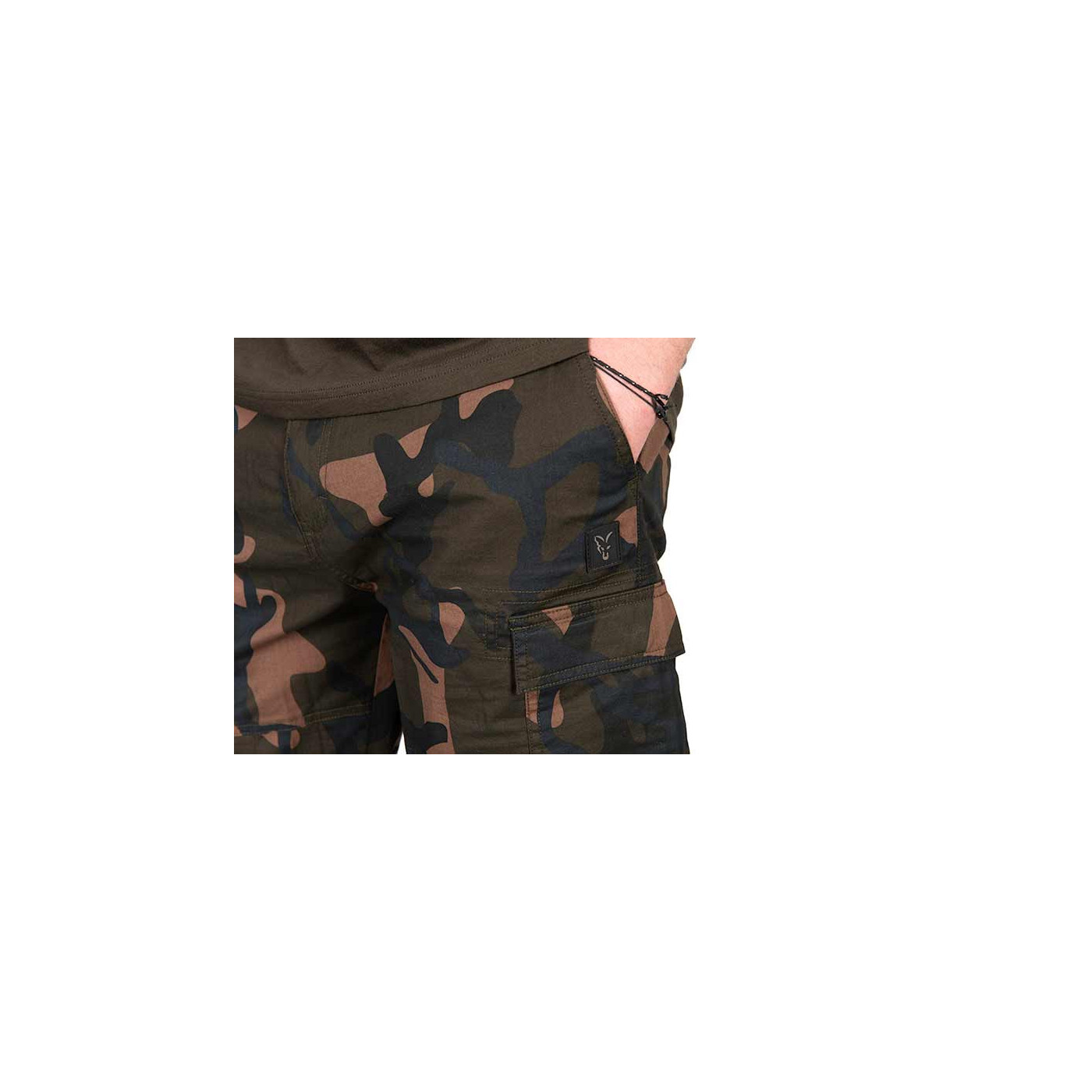Krótkie Spodenki Fox LW Camo Combat Short Roz.XL - Centrum wędkarskie - Sklep wędkarski Jarofishing