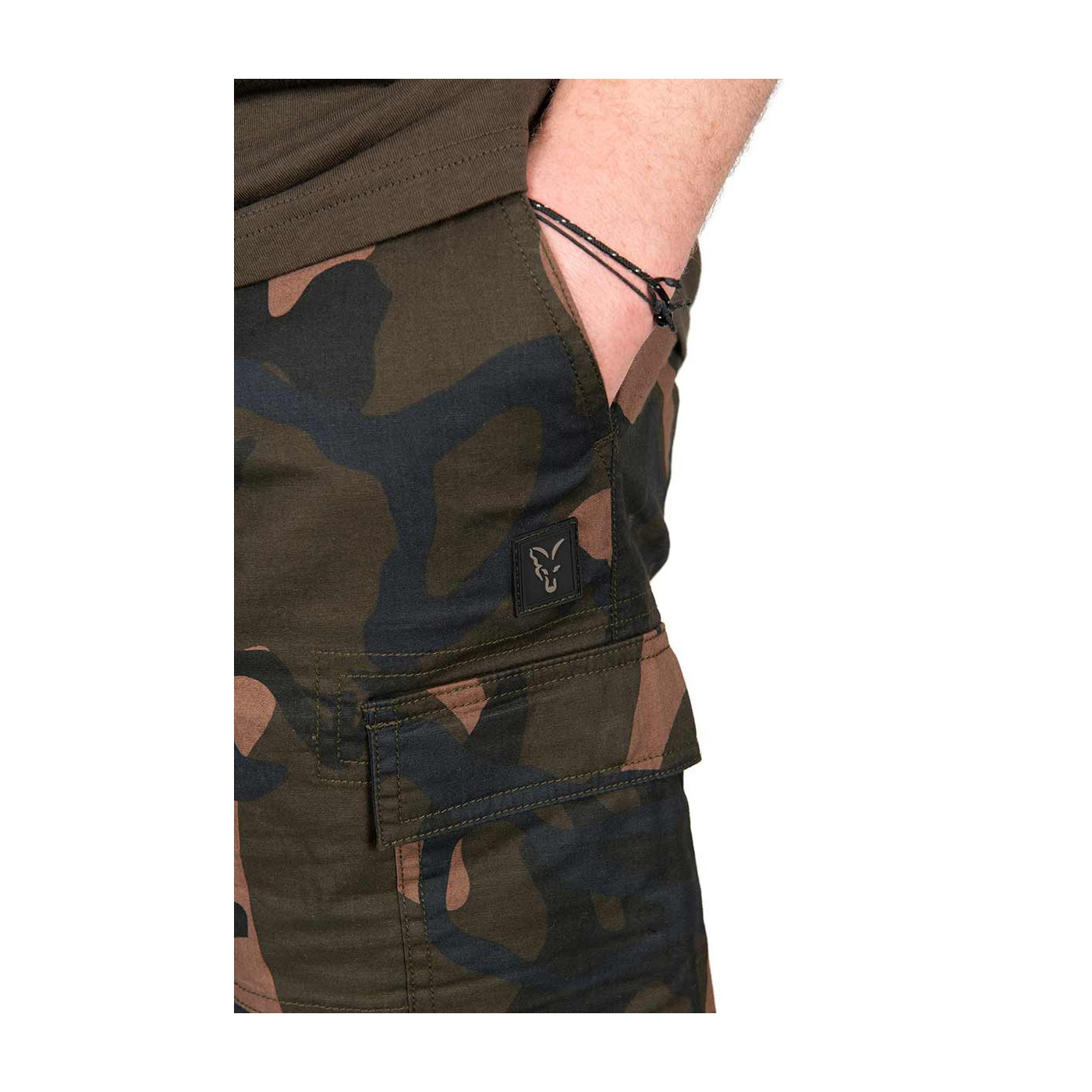 Krótkie Spodenki Fox LW Camo Combat Short Roz.XXXL - Centrum wędkarskie - Sklep wędkarski Jarofishing