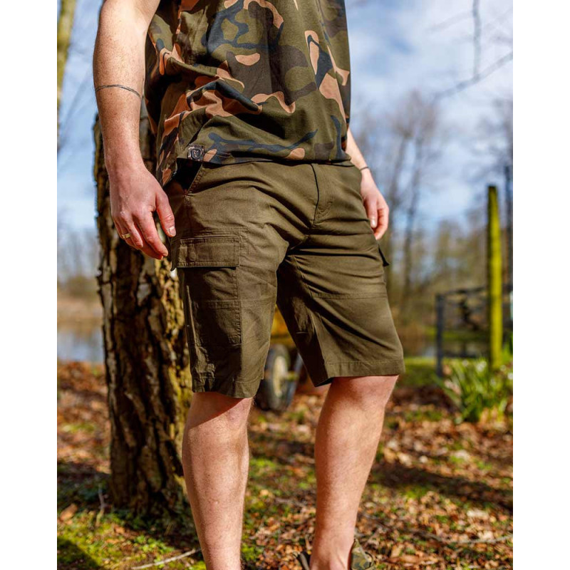 Krótkie Spodenki Fox LW Khaki Combat Short Roz.M - Centrum wędkarskie - Sklep wędkarski Jarofishing Krótkie Spodenki Fox LW Khaki Combat Short Roz.M - Centrum wędkarskie - Sklep wędkarski Jarofishing