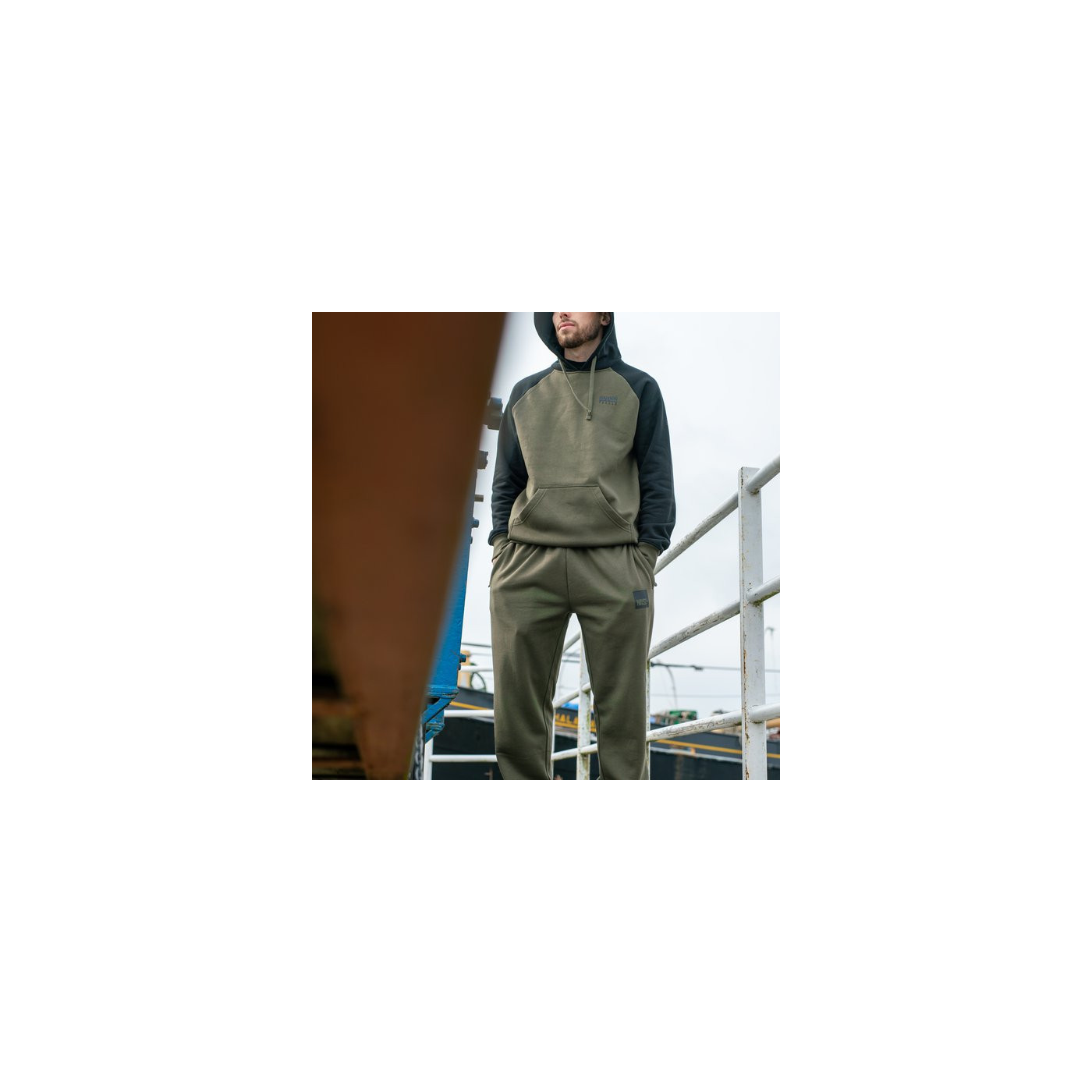 Spodnie Nash Make It Happen Joggers Box Logo Green Roz.XXXL - Centrum wędkarskie - Sklep wędkarski Jarofishing