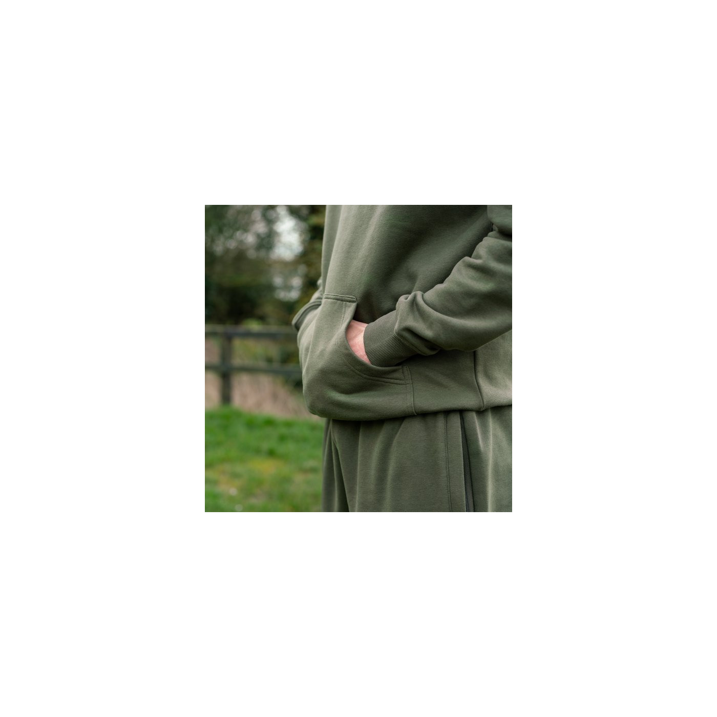 Bluza Nash Make It Happen Hoody Fish Logo Green Roz.M - Centrum wędkarskie - Sklep wędkarski Jarofishing Bluza Nash Make It Happen Hoody Fish Logo Green Roz.M - Centrum wędkarskie - Sklep wędkarski Jarofishing