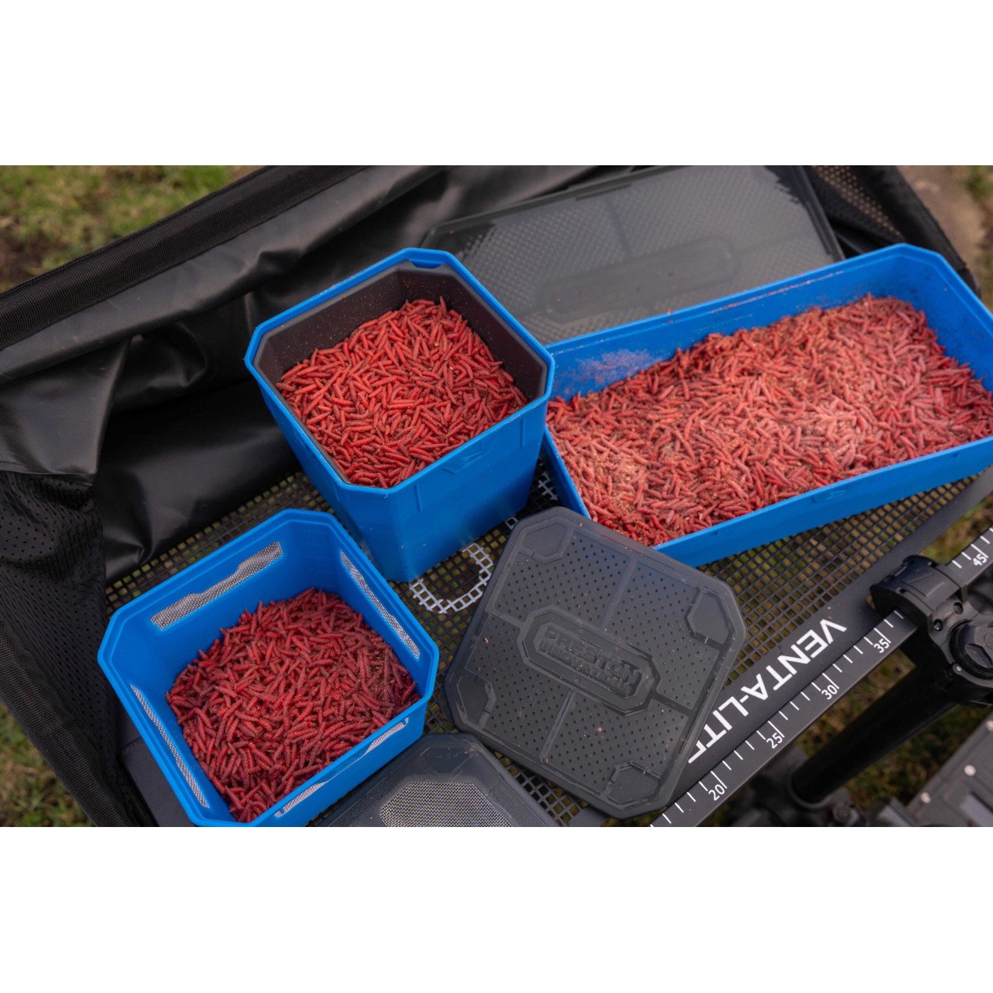 Pudełko Preston Bait Tub - 4 Pint / 1.9L - Centrum wędkarskie - Sklep wędkarski Jarofishing Pudełko Preston Bait Tub - 4 Pint / 1.9L - Centrum wędkarskie - Sklep wędkarski Jarofishing