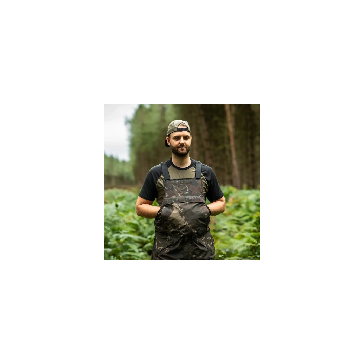 Spodnie Nash ZT Helluva Waterproof Bib and Brace Camo Roz.XL - Centrum wędkarskie - Sklep wędkarski Jarofishing Spodnie Nash ZT Helluva Waterproof Bib and Brace Camo Roz.XL - Centrum wędkarskie - Sklep wędkarski Jarofishing