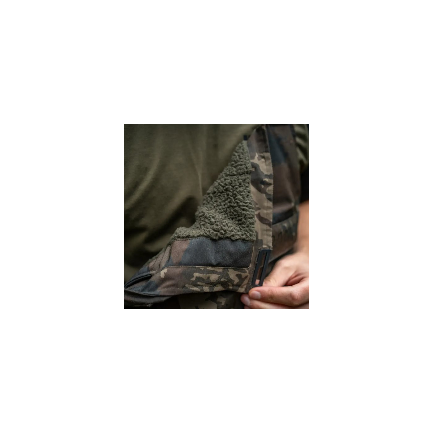 Spodnie Nash ZT Helluva Waterproof Bib and Brace Camo Roz.XXL - Centrum wędkarskie - Sklep wędkarski Jarofishing Spodnie Nash ZT Helluva Waterproof Bib and Brace Camo Roz.XXL - Centrum wędkarskie - Sklep wędkarski Jarofishing