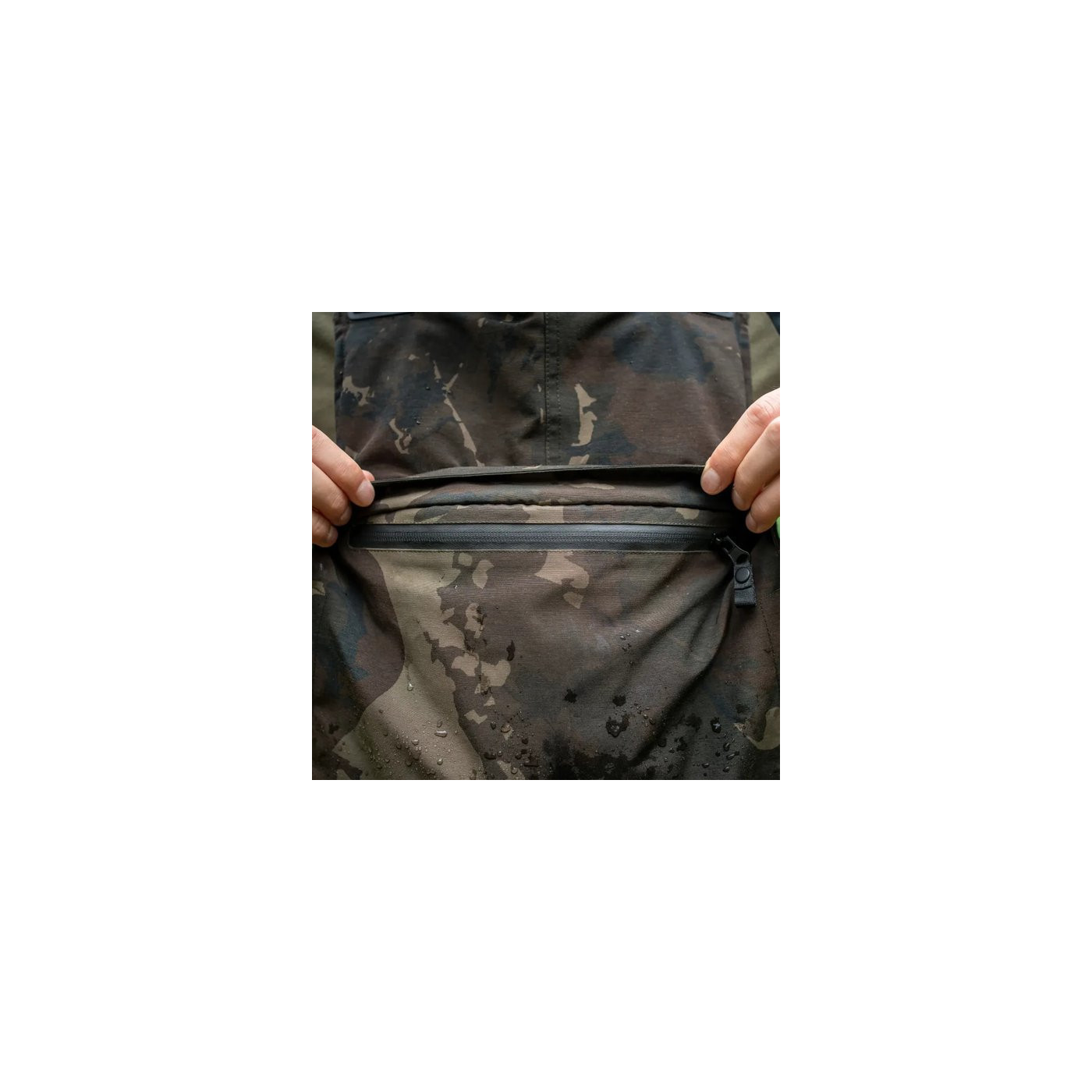 Spodnie Nash ZT Helluva Waterproof Bib and Brace Camo Roz.XXXL - Centrum wędkarskie - Sklep wędkarski Jarofishing Spodnie Nash ZT Helluva Waterproof Bib and Brace Camo Roz.XXXL - Centrum wędkarskie - Sklep wędkarski Jarofishing