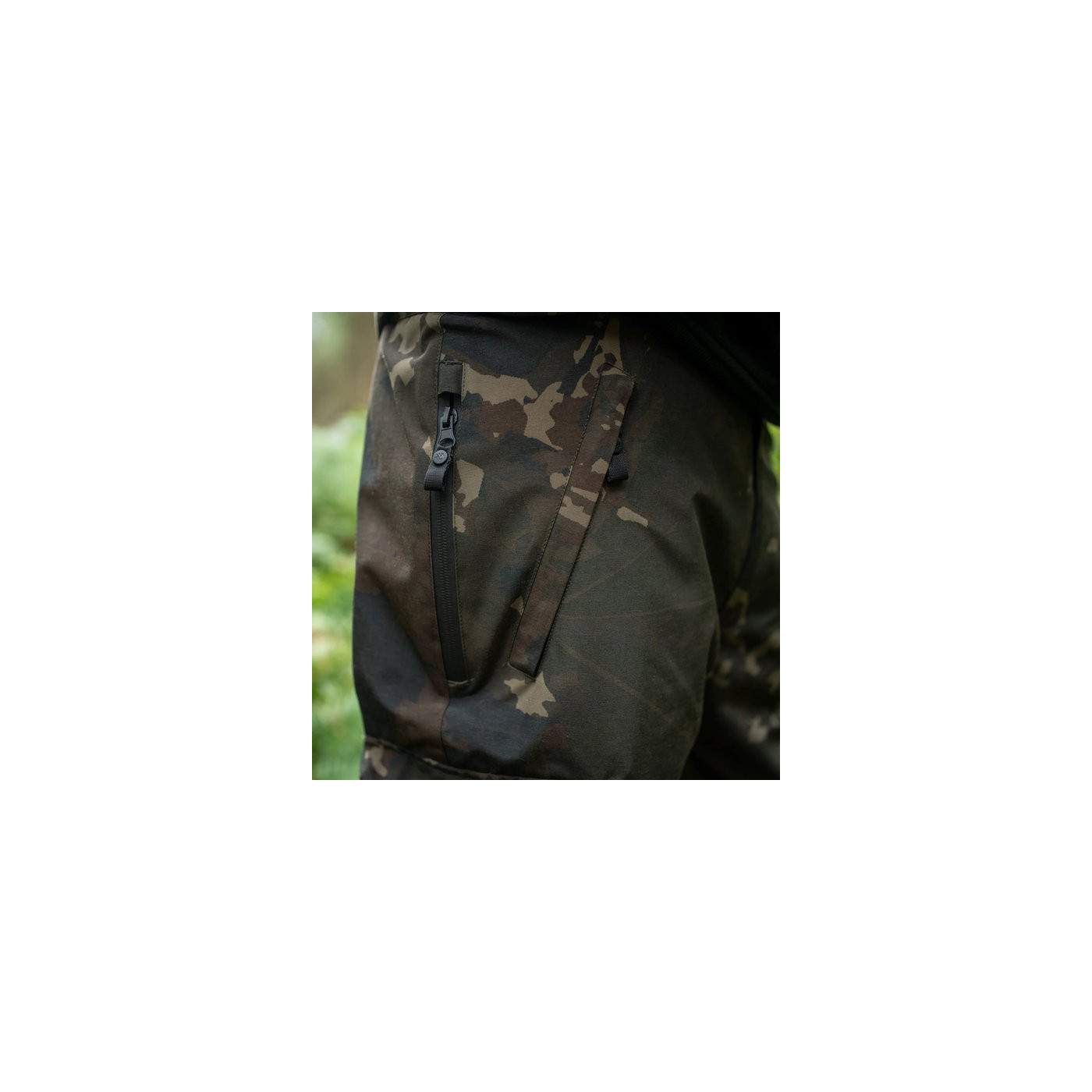 Spodnie Nash ZT Helluva Waterproof Trousers Camo Roz.L - Centrum wędkarskie - Sklep wędkarski Jarofishing Spodnie Nash ZT Helluva Waterproof Trousers Camo Roz.L - Centrum wędkarskie - Sklep wędkarski Jarofishing