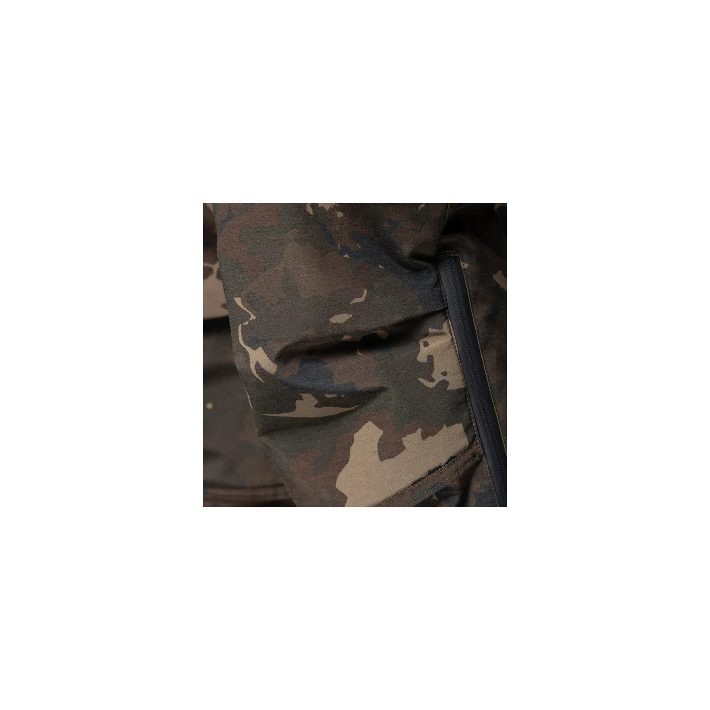 Spodnie Nash ZT Helluva Waterproof Trousers Camo Roz.XL - Centrum wędkarskie - Sklep wędkarski Jarofishing