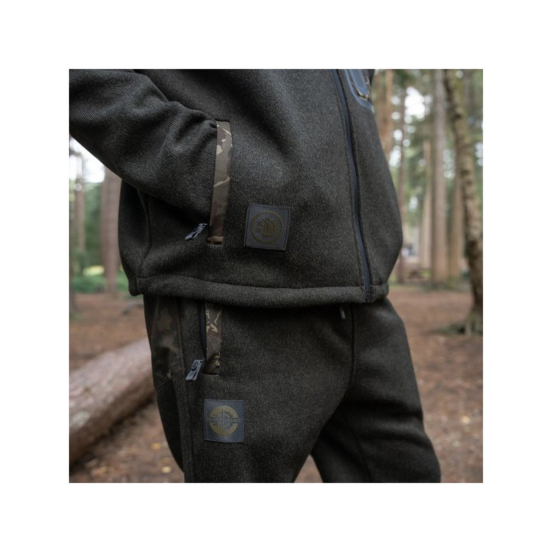 Spodnie Nash ZT Nordic Fleece Joggers Roz.L - Centrum wędkarskie - Sklep wędkarski Jarofishing Spodnie Nash ZT Nordic Fleece Joggers Roz.L - Centrum wędkarskie - Sklep wędkarski Jarofishing