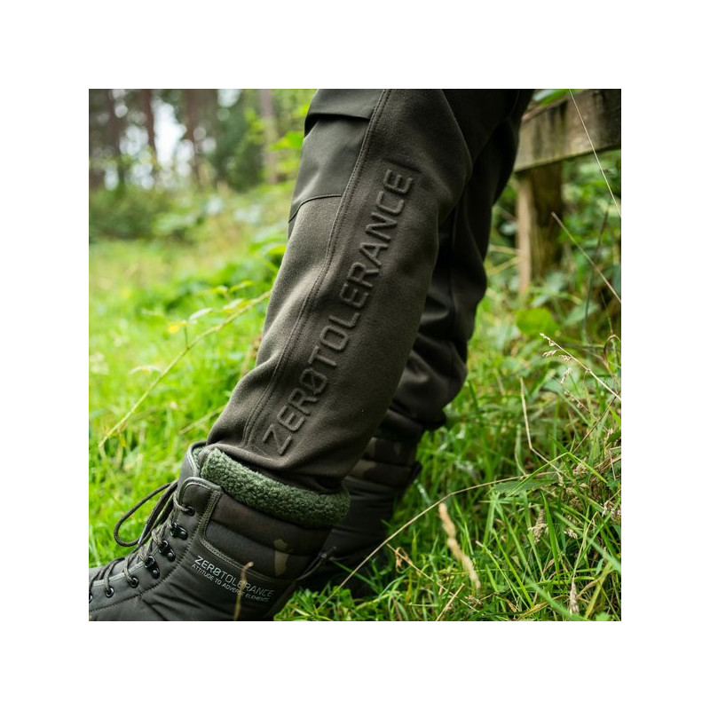 Spodnie Nash ZT Wind Chill Joggers Varsity Roz.L - Centrum wędkarskie - Sklep wędkarski Jarofishing