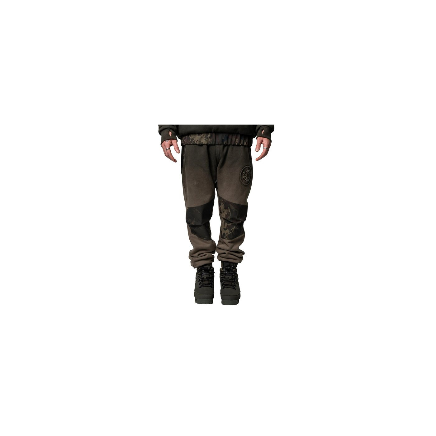 Spodnie Nash ZT Wind Chill Joggers Two Tone Element Roz.L - Centrum wędkarskie - Sklep wędkarski Jarofishing Spodnie Nash ZT Wind Chill Joggers Two Tone Element Roz.L - Centrum wędkarskie - Sklep wędkarski Jarofishing