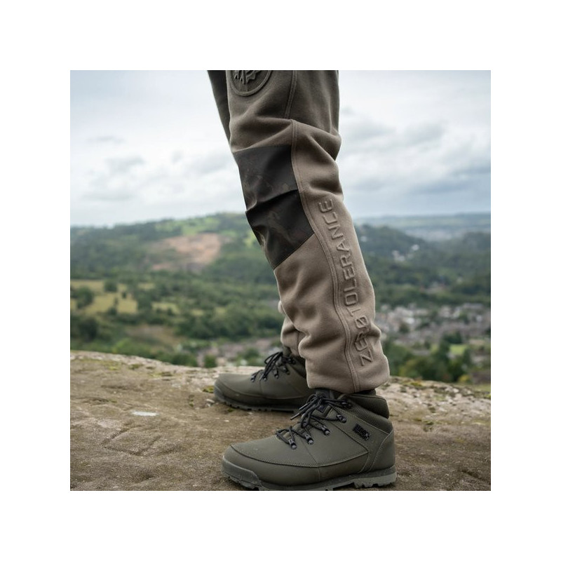 Spodnie Nash ZT Wind Chill Joggers Two Tone Element Roz.XL - Centrum wędkarskie - Sklep wędkarski Jarofishing