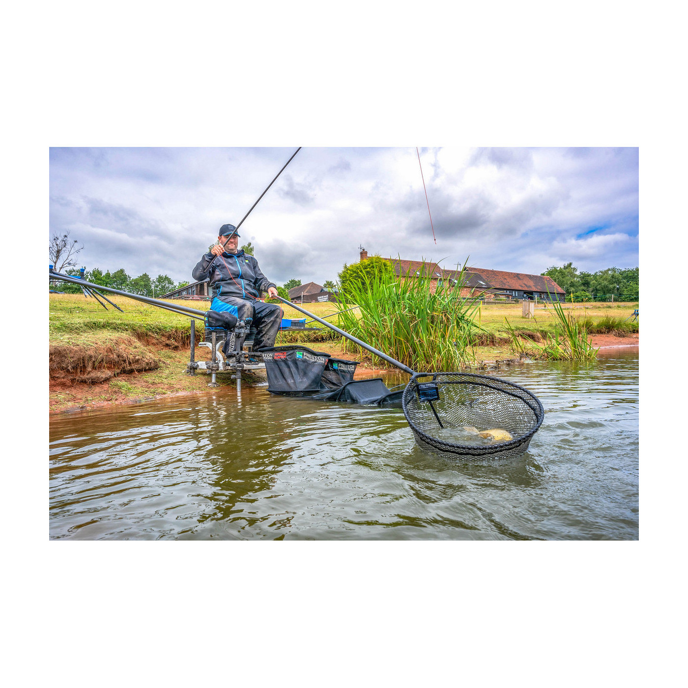 Kosz podbieraka Preston Carbon Match Landing Net - 16" - Centrum wędkarskie - Sklep wędkarski Jarofishing Kosz podbieraka Preston Carbon Match Landing Net - 16" - Centrum wędkarskie - Sklep wędkarski Jarofishing