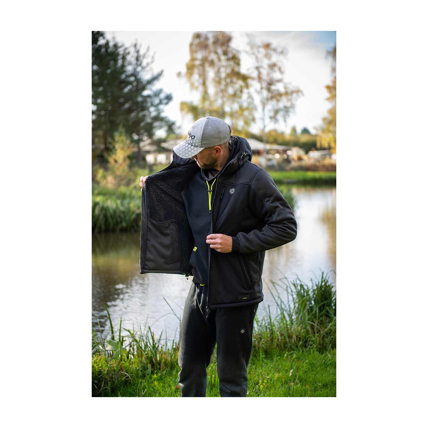 Kurtka Matrix Wind Blocker Jacket Plus - roz. S (SHERPA) - Centrum wędkarskie - Sklep wędkarski Jarofishing