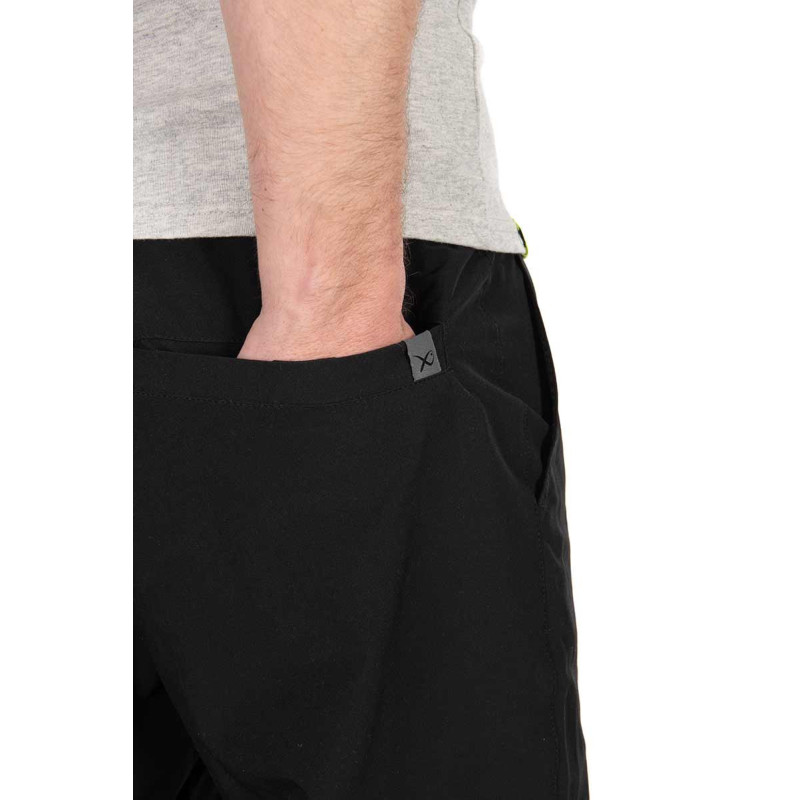 Krótkie Spodenki Matrix LW Shorts – Black Roz. S - Centrum wędkarskie - Sklep wędkarski Jarofishing