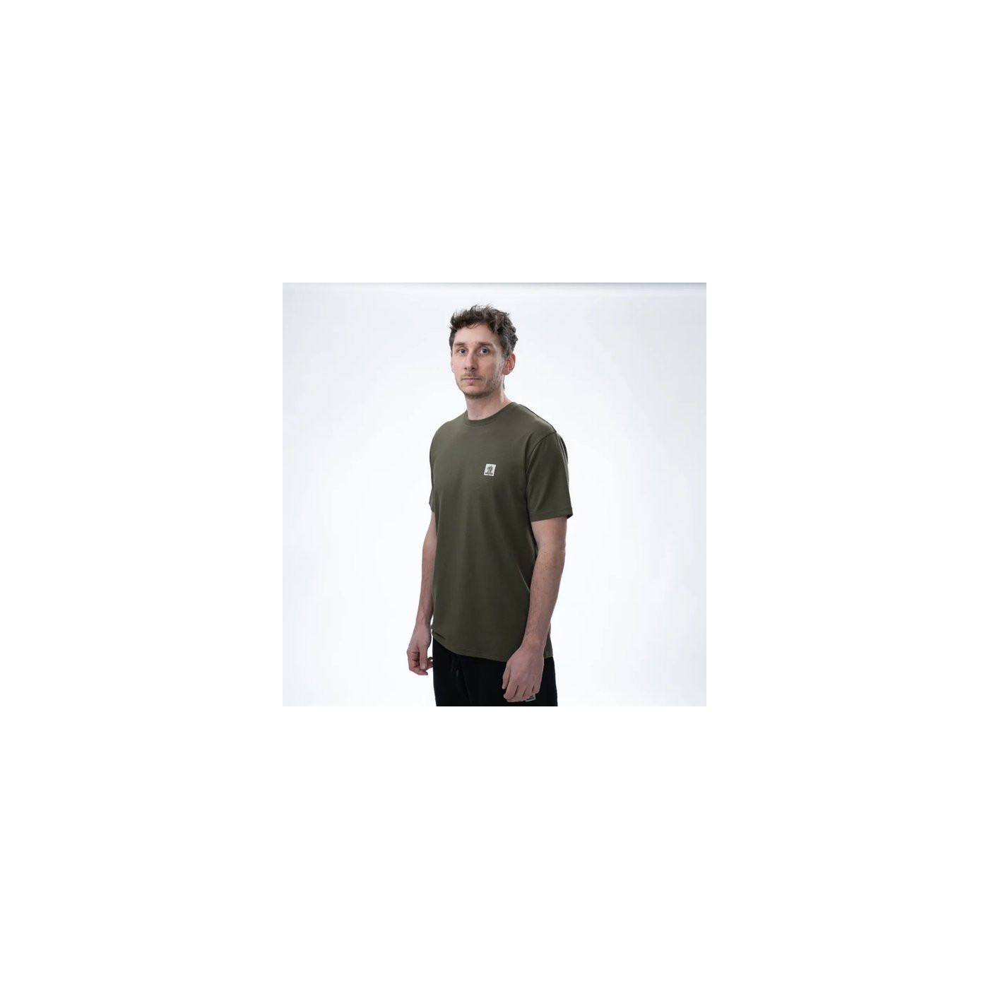 Koszulka Nash Make It Happen Badge T Shirt - Green Roz.S - Centrum wędkarskie - Sklep wędkarski Jarofishing