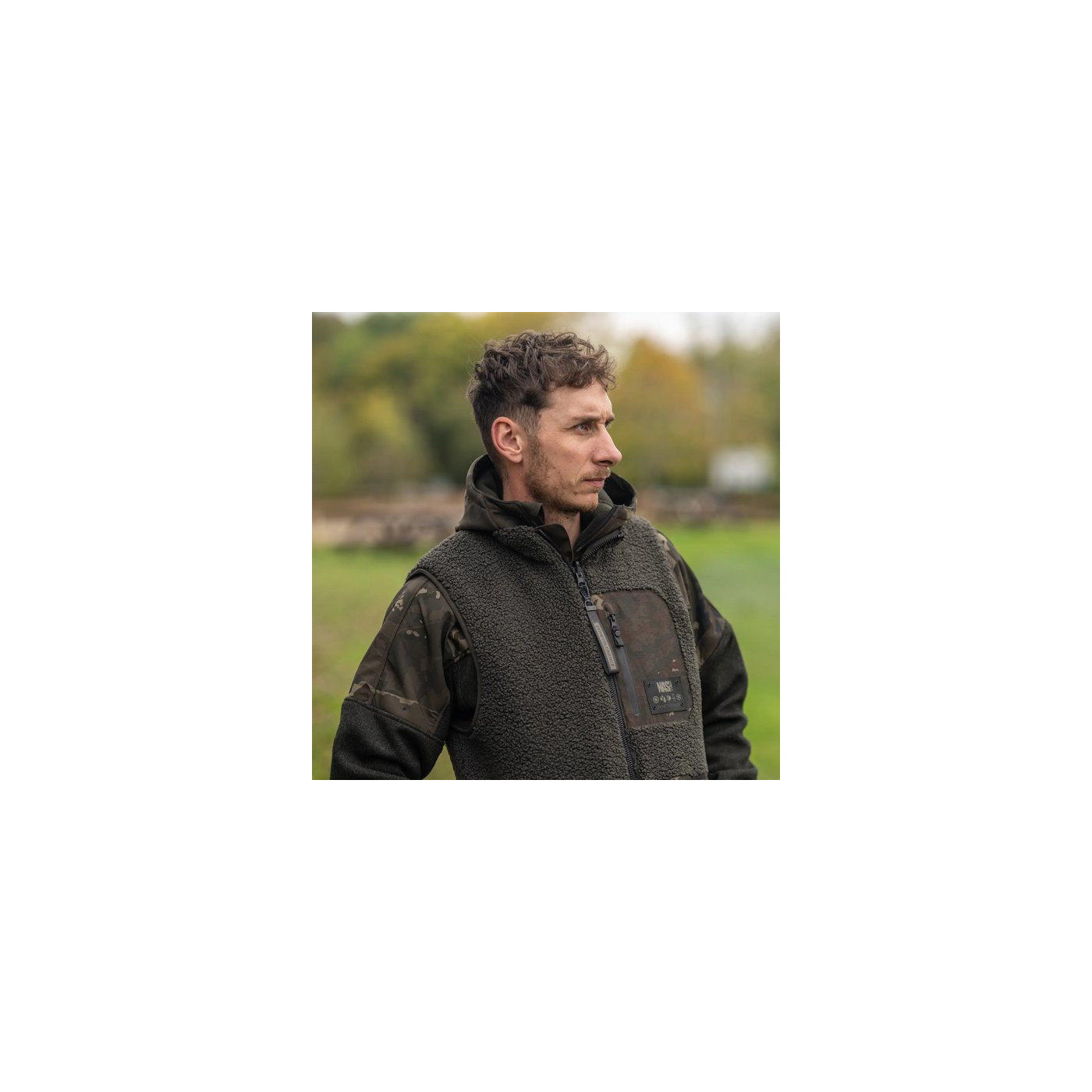 Nash KAMIZELKA Nash Zero Tolerance Sherpa Fleece Reversible Body Warmer Roz. XL - Centrum wędkarskie - Sklep wędkarski Jarofishi Nash KAMIZELKA Nash Zero Tolerance Sherpa Fleece Reversible Body Warmer Roz. XL - Centrum wędkarskie - Sklep wędkarski Jarofishi