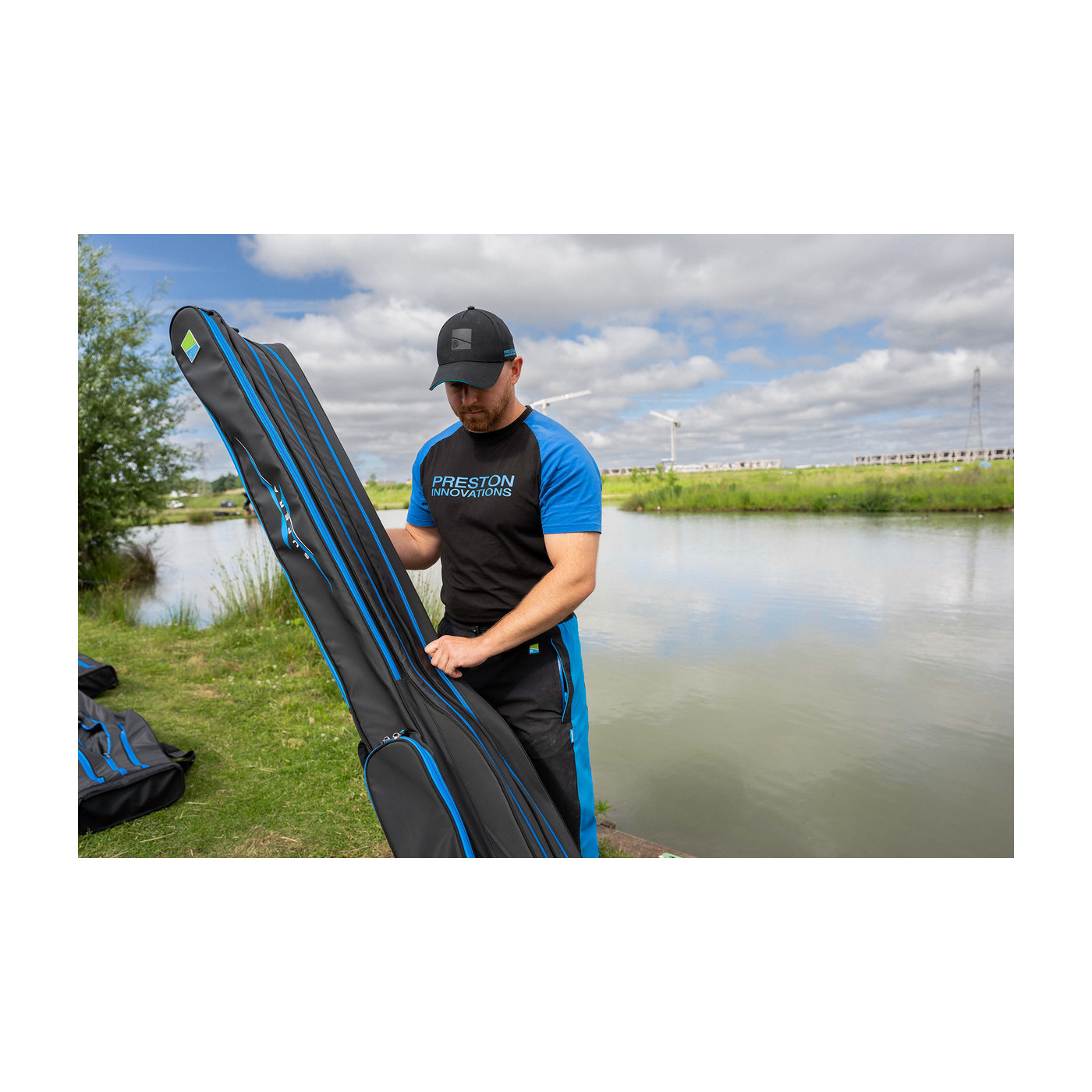 Pokrowiec Preston Supera X 4 Rod 195cm - Centrum wędkarskie - Sklep wędkarski Jarofishing Pokrowiec Preston Supera X 4 Rod 195cm - Centrum wędkarskie - Sklep wędkarski Jarofishing