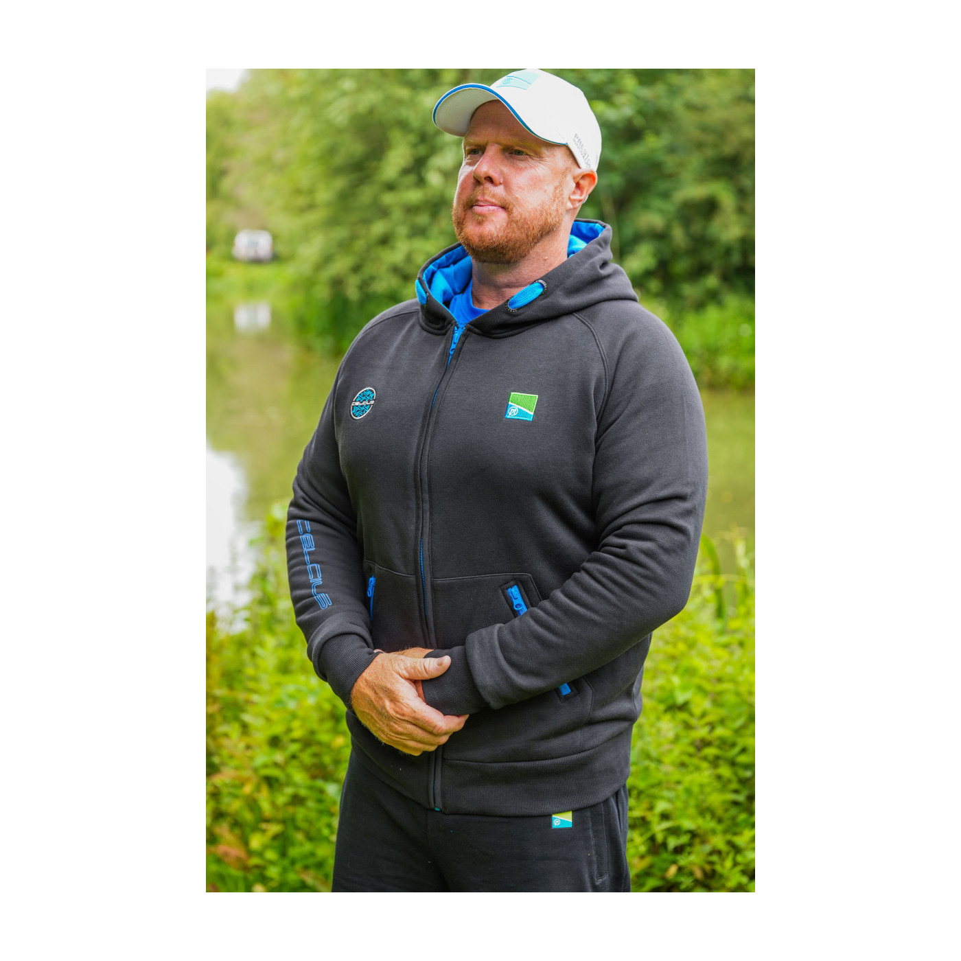 Bluza Preston Celcius Hoodie 2025 - roz. M - Centrum wędkarskie - Sklep wędkarski Jarofishing Bluza Preston Celcius Hoodie 2025 - roz. M - Centrum wędkarskie - Sklep wędkarski Jarofishing
