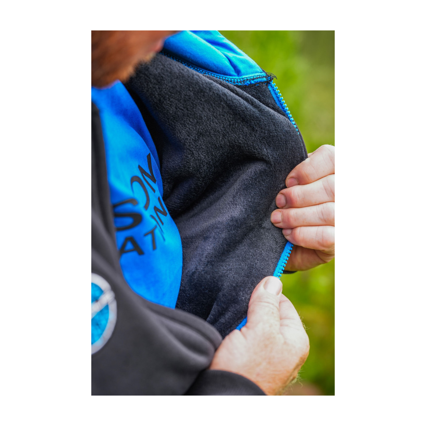 Bluza Preston Celcius Hoodie 2025 - roz. M - Centrum wędkarskie - Sklep wędkarski Jarofishing Bluza Preston Celcius Hoodie 2025 - roz. M - Centrum wędkarskie - Sklep wędkarski Jarofishing