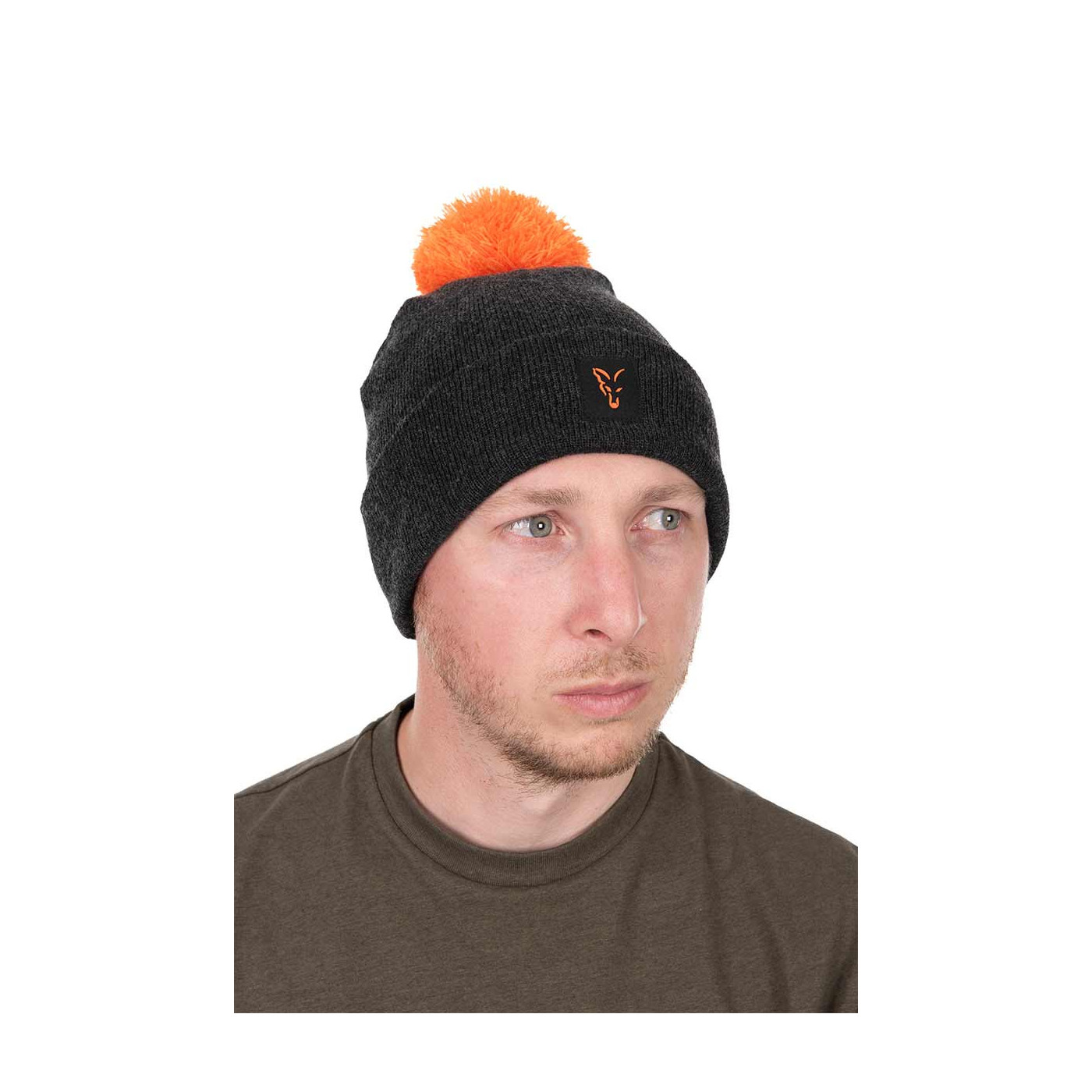Czapka Fox Collection Bobble Hat – Black/Orange - Centrum wędkarskie - Sklep wędkarski Jarofishing