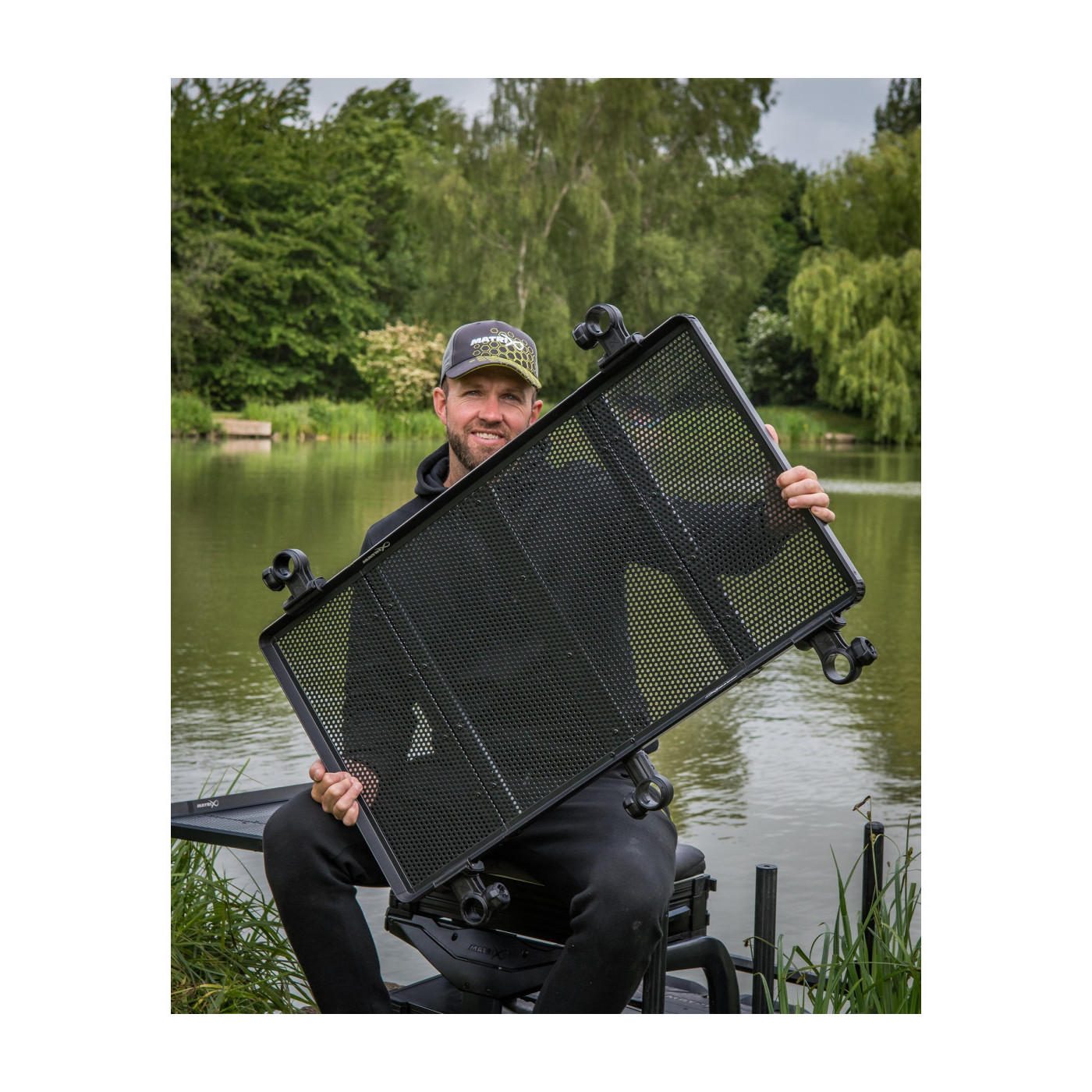 Półka Boczna Matrix Folding Side Tray - XL - Centrum wędkarskie - Sklep wędkarski Jarofishing Półka Boczna Matrix Folding Side Tray - XL - Centrum wędkarskie - Sklep wędkarski Jarofishing
