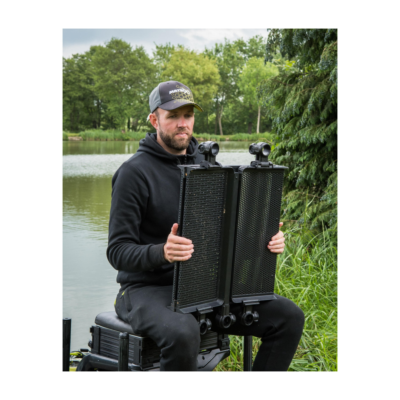 Półka Boczna Matrix Folding Side Tray - XL - Centrum wędkarskie - Sklep wędkarski Jarofishing Półka Boczna Matrix Folding Side Tray - XL - Centrum wędkarskie - Sklep wędkarski Jarofishing