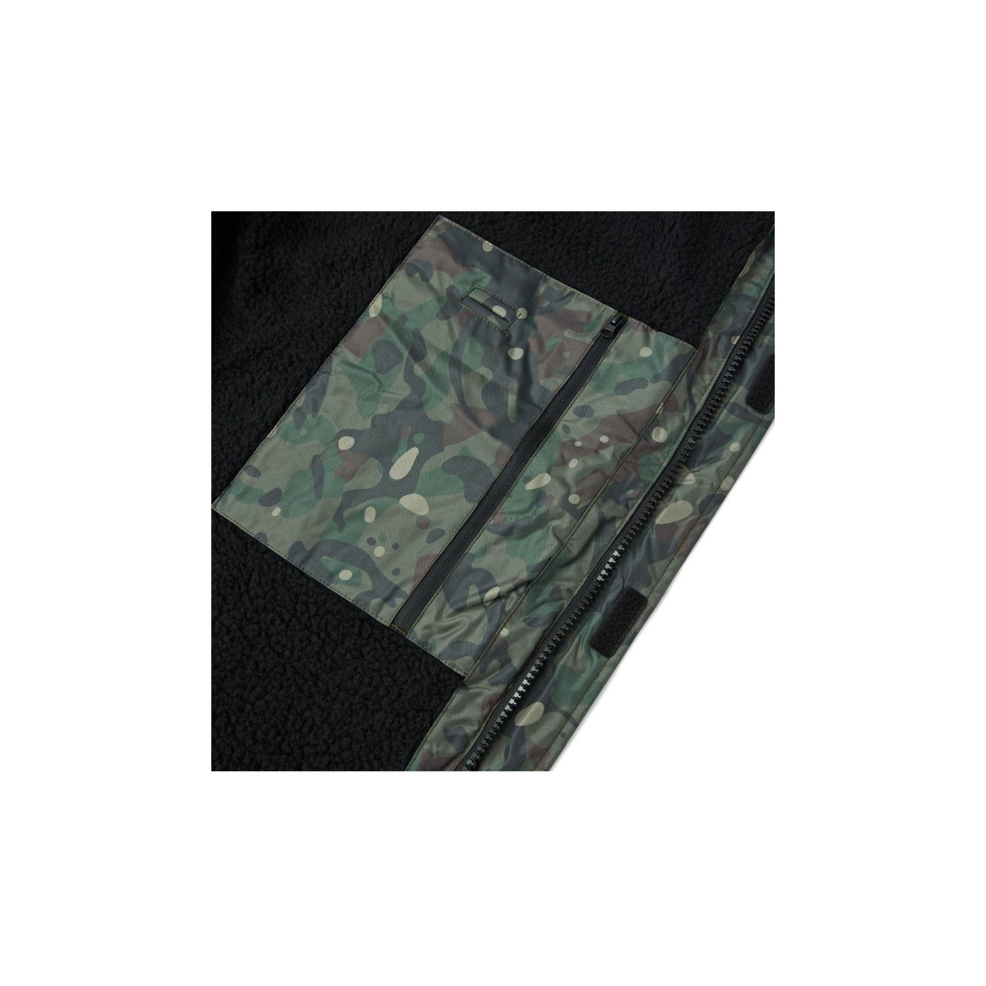 Kurtka Trakker CR Camo Robe Roz.L/XL - Centrum wędkarskie - Sklep wędkarski Jarofishing Kurtka Trakker CR Camo Robe Roz.L/XL - Centrum wędkarskie - Sklep wędkarski Jarofishing