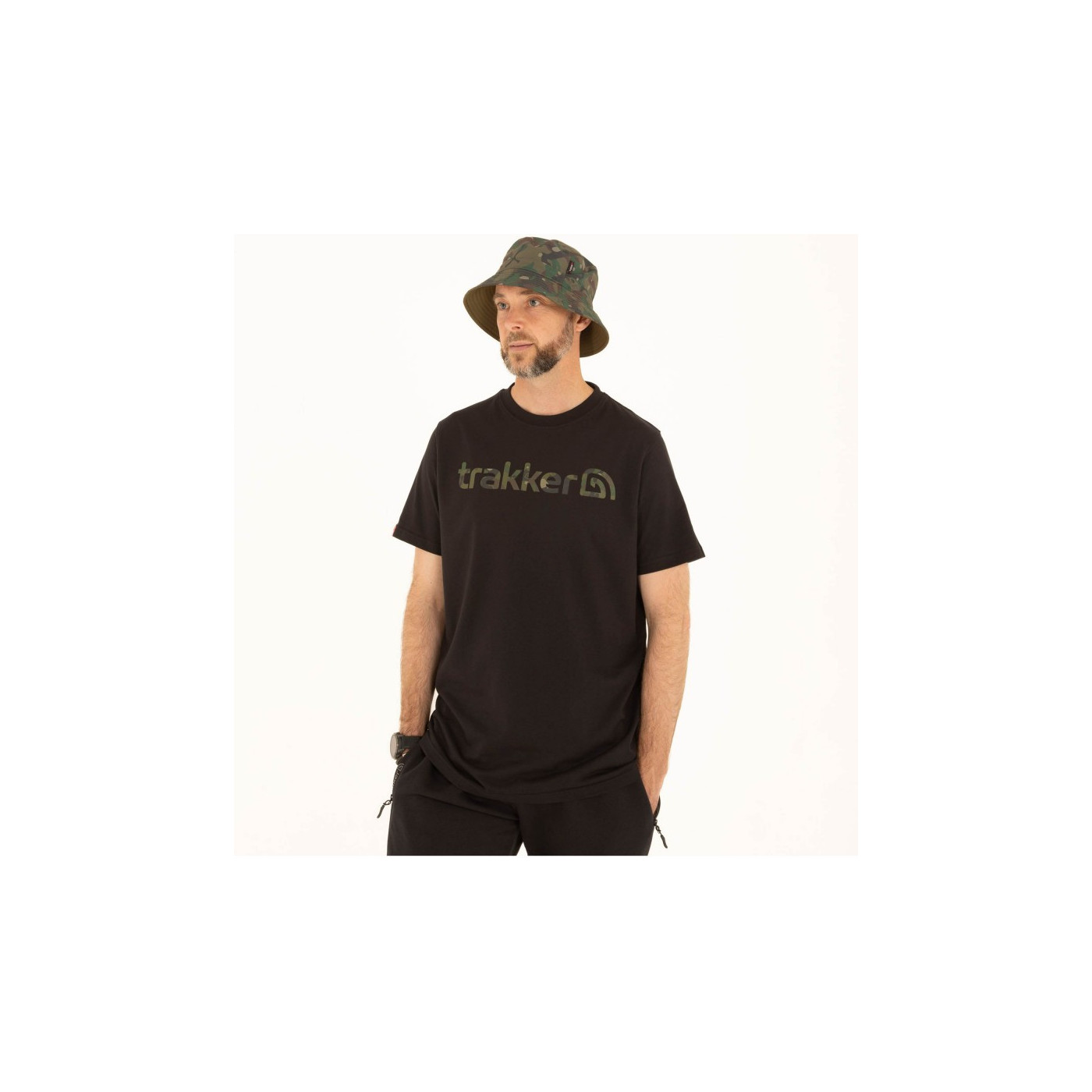 Koszulka Trakker CR Logo T-Shirt Black Camo Roz.XXL - Centrum wędkarskie - Sklep wędkarski Jarofishing