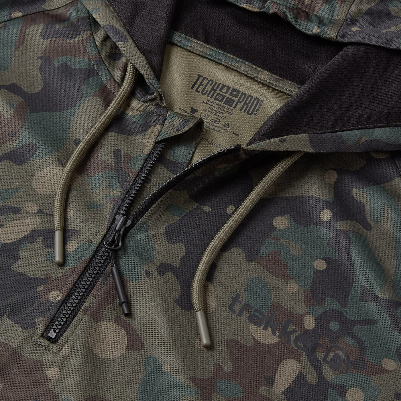 Koszulka Trakker Camo UV Hooded Shirt Roz.XXXXL - Centrum wędkarskie - Sklep wędkarski Jarofishing