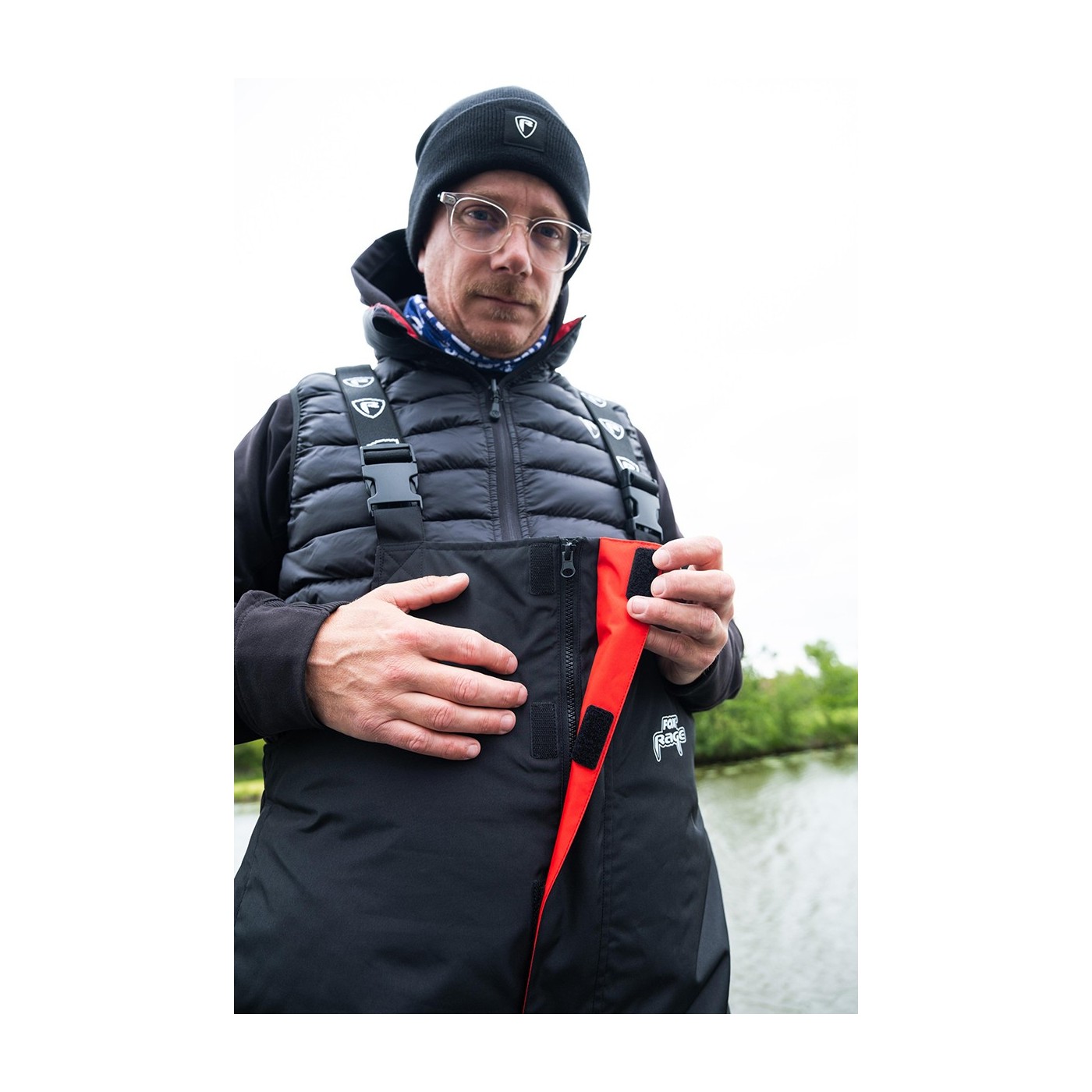 Fox Rage Kombinezon Winter Suit Roz. M - Centrum wędkarskie - Sklep wędkarski Jarofishing Fox Rage Kombinezon Winter Suit Roz. M - Centrum wędkarskie - Sklep wędkarski Jarofishing