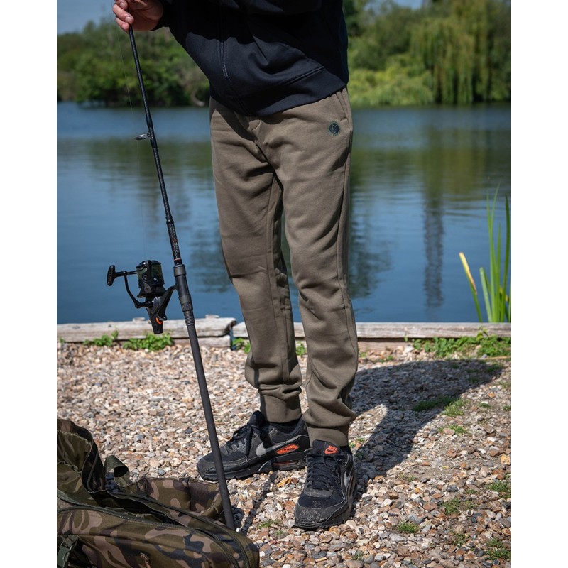 Fox Classic Joggers - Black & Orange Roz.S - Centrum wędkarskie - Sklep wędkarski Jarofishing